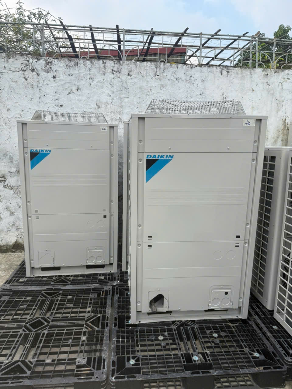 Lắp đặt hệ thống điều hòa tủ cây nối ống gió cho kho bãi Logistics tại KCN Đài Tư – Long Biên